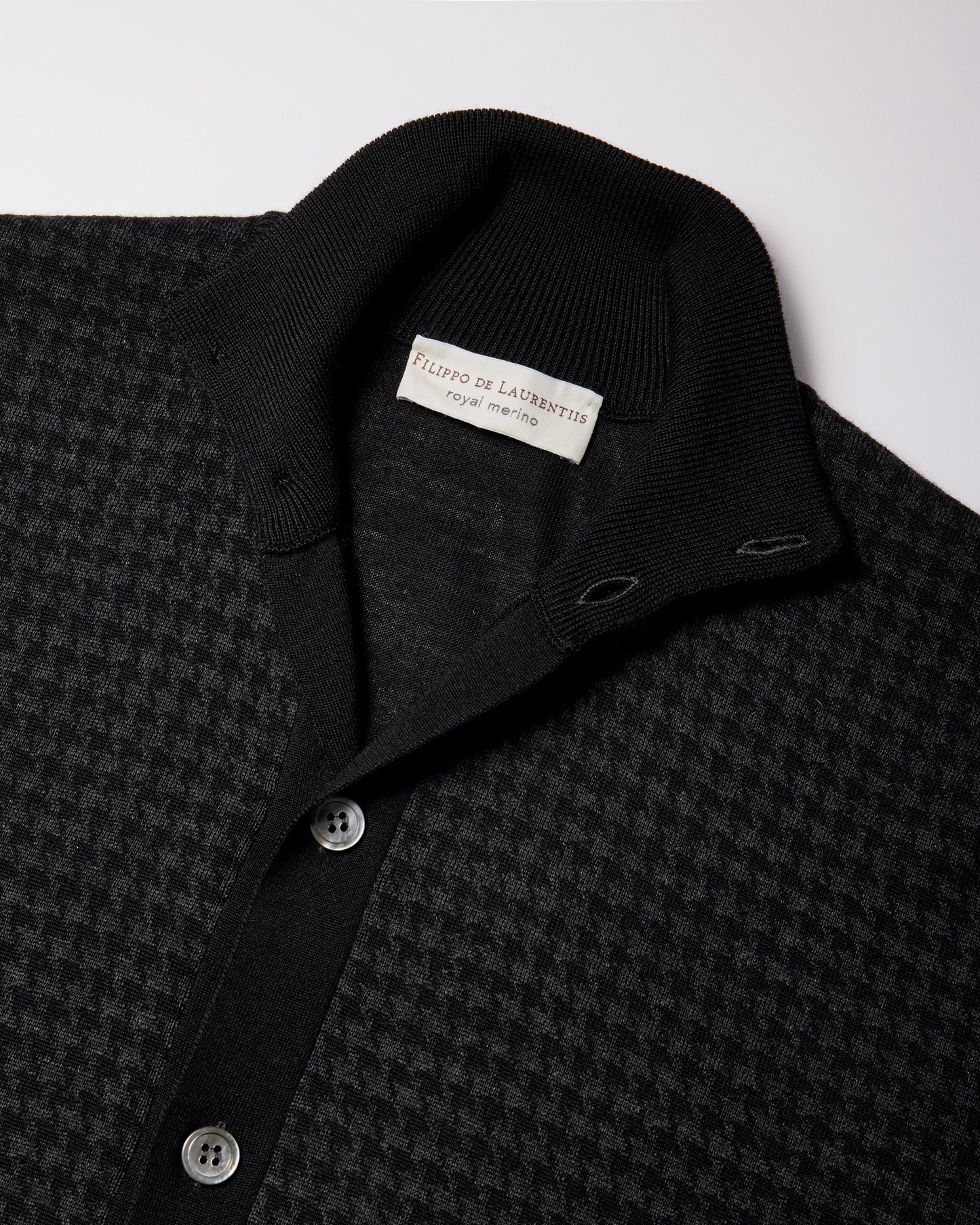 Cardigan con bottoni pied de poule