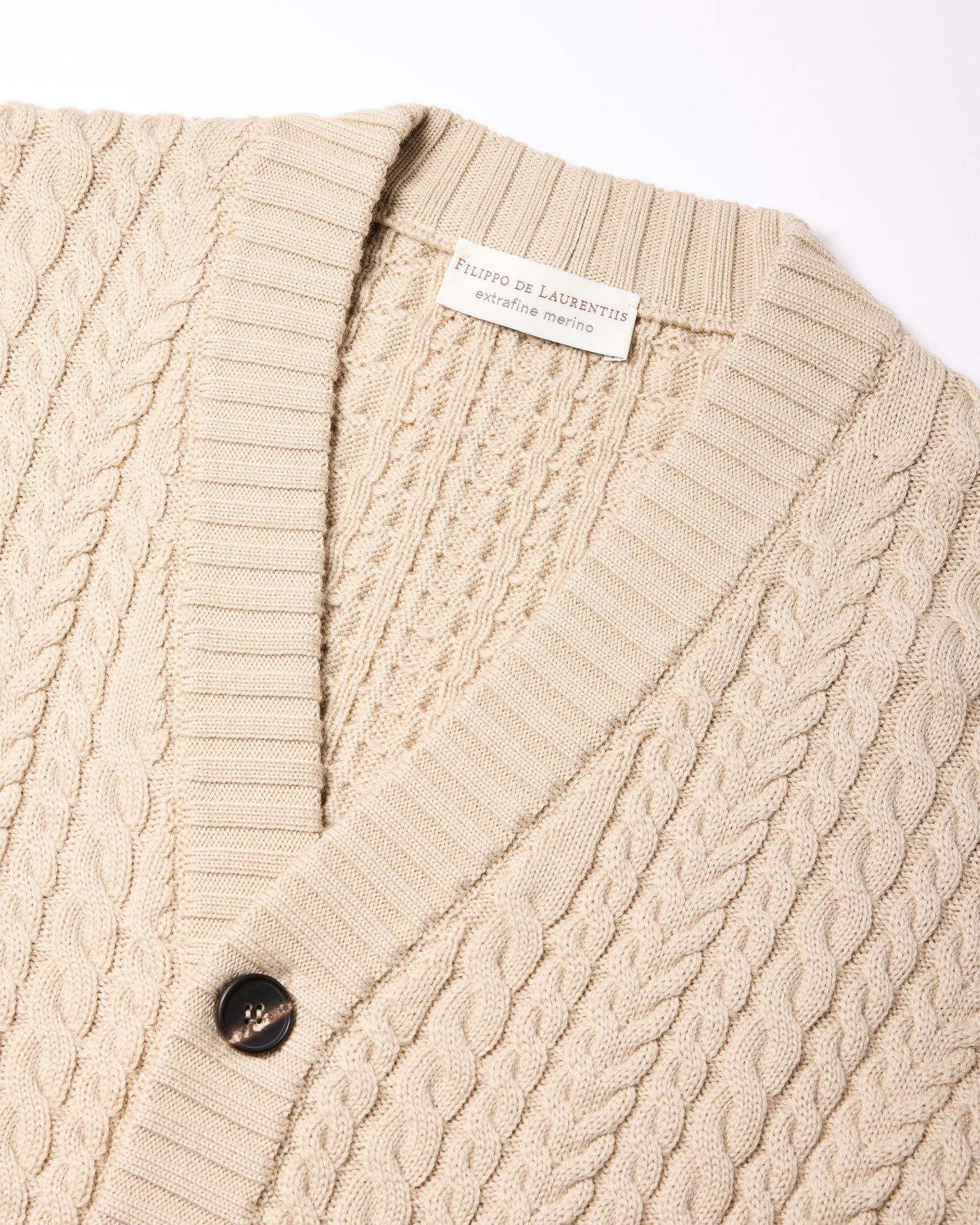 Cardigan con bottoni trecce