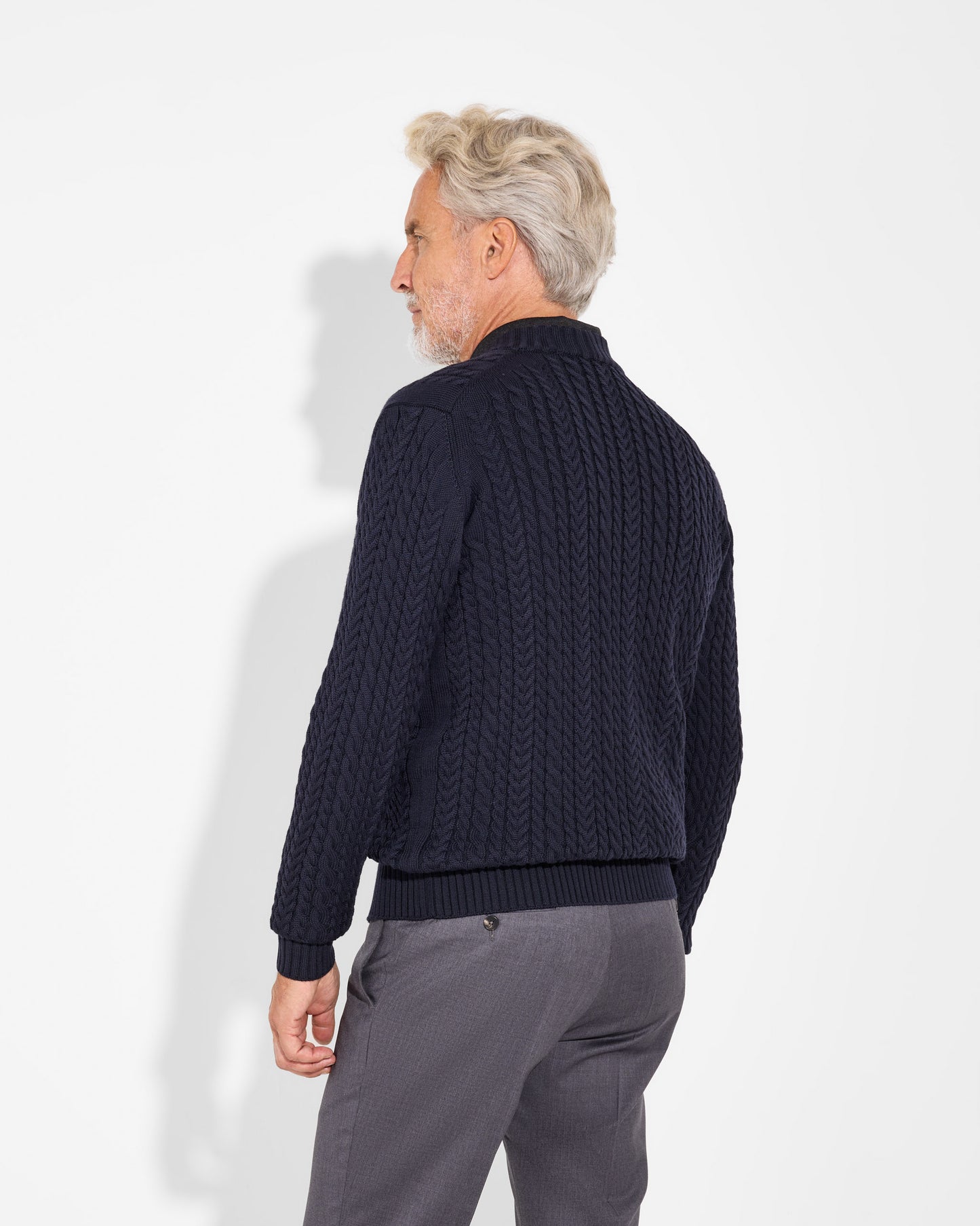 Cardigan con bottoni trecce