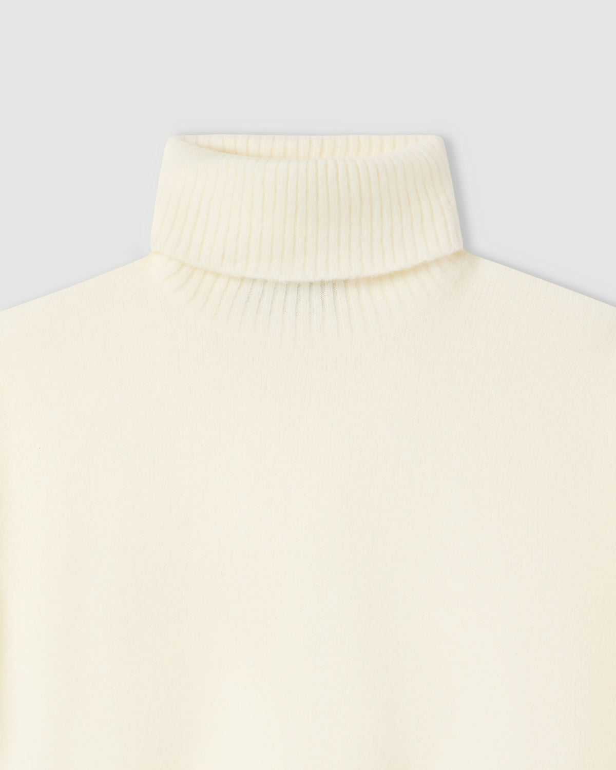 Short-sleeved turtleneck sweater |1521251|