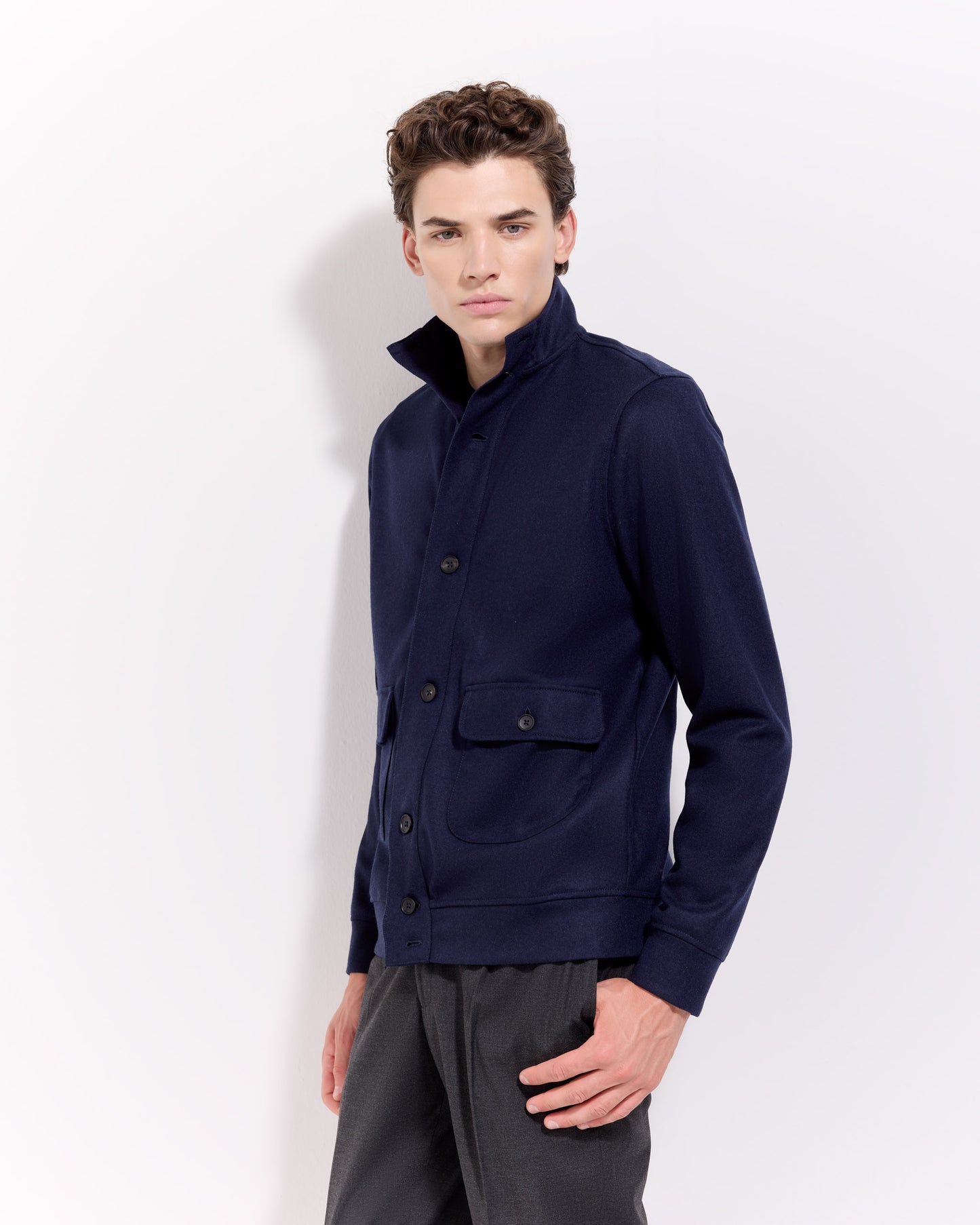 Cardigan bottoni in tessuto infeltrito lana cashmere blu navy