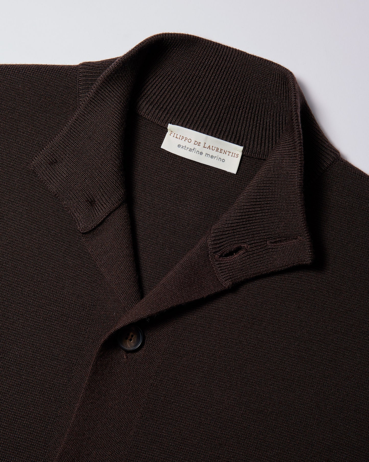 Cardigan con bottoni punto milano lana merino cioccolato