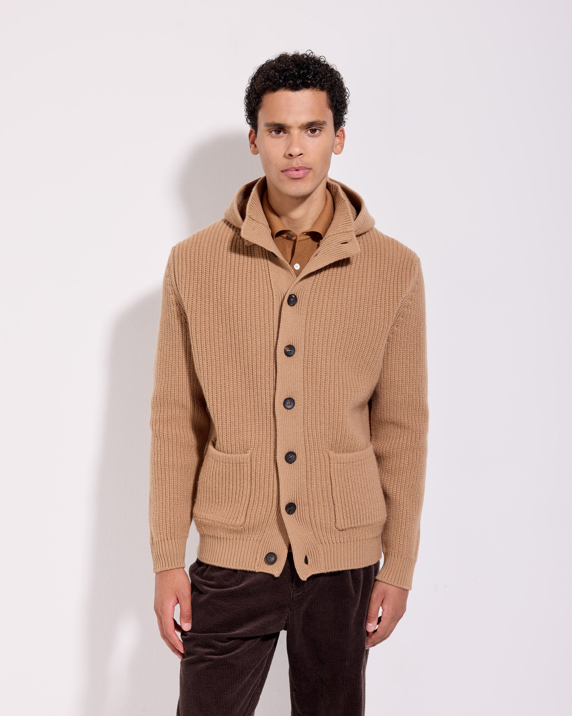 Cardigan con bottoni costa inglese lana cashmere albino naturale