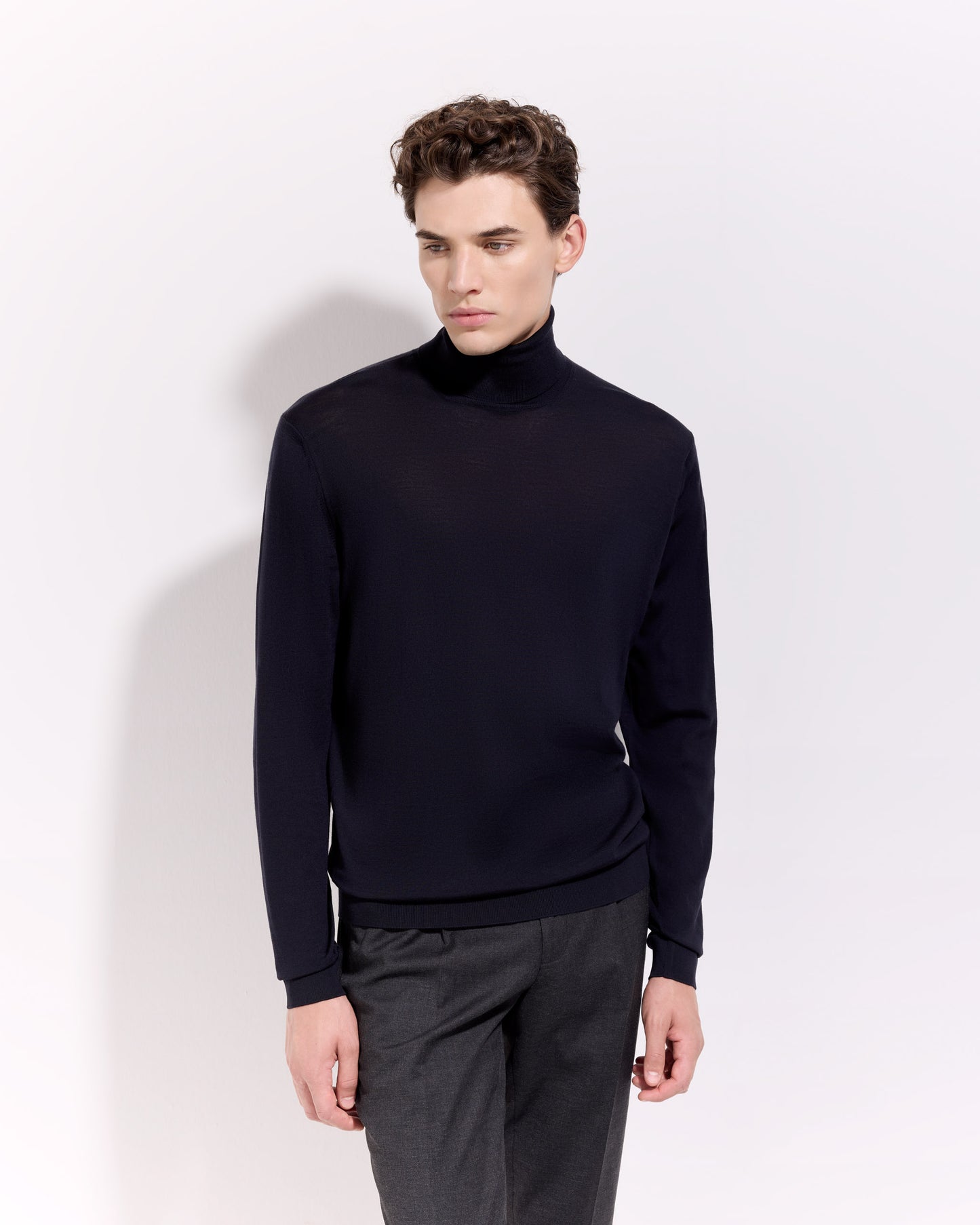 Dolcevita 180s merino blu navy