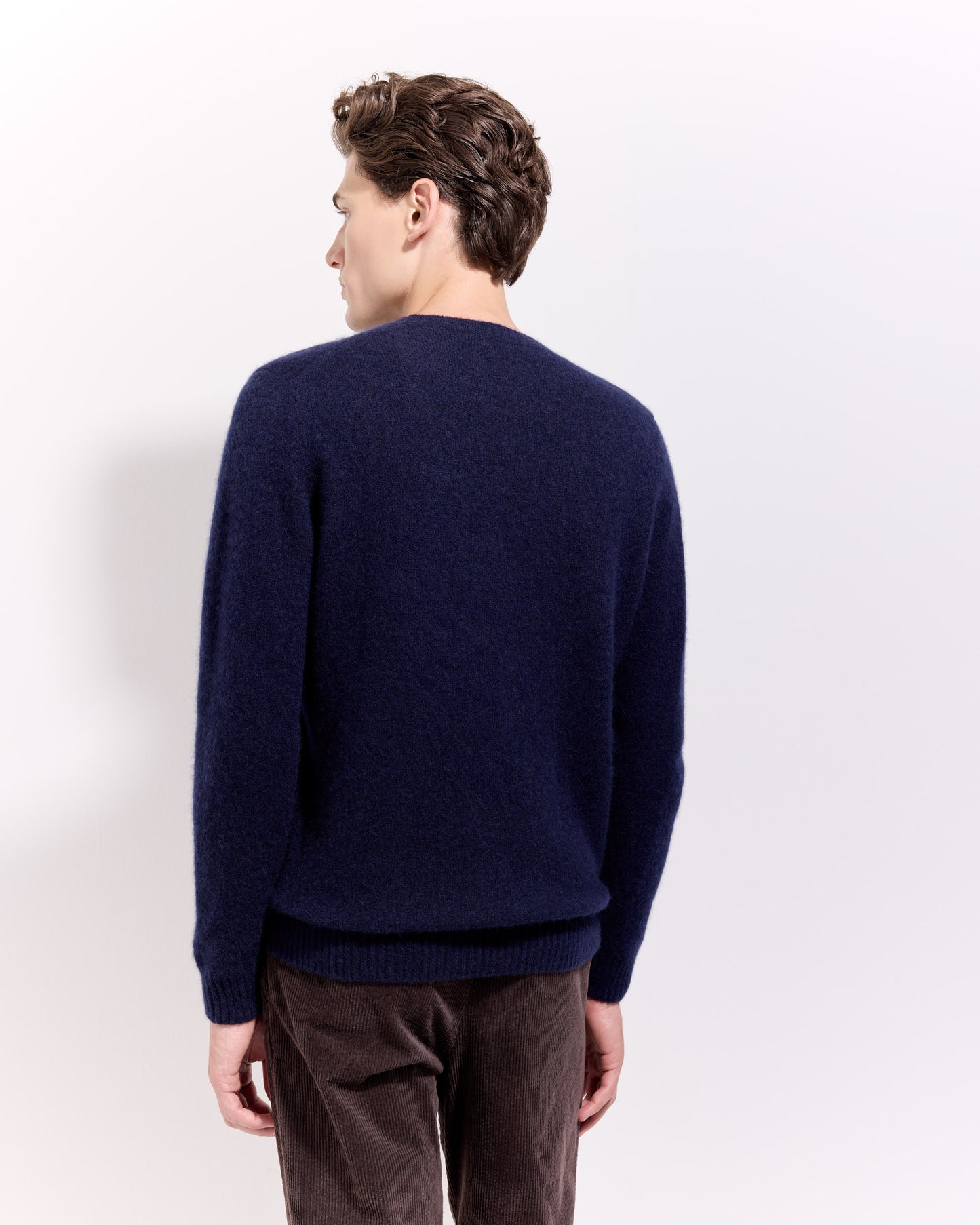 Girocollo garzato cashmere seta indaco