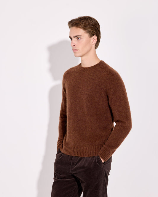 Saddle shoulder crewneck