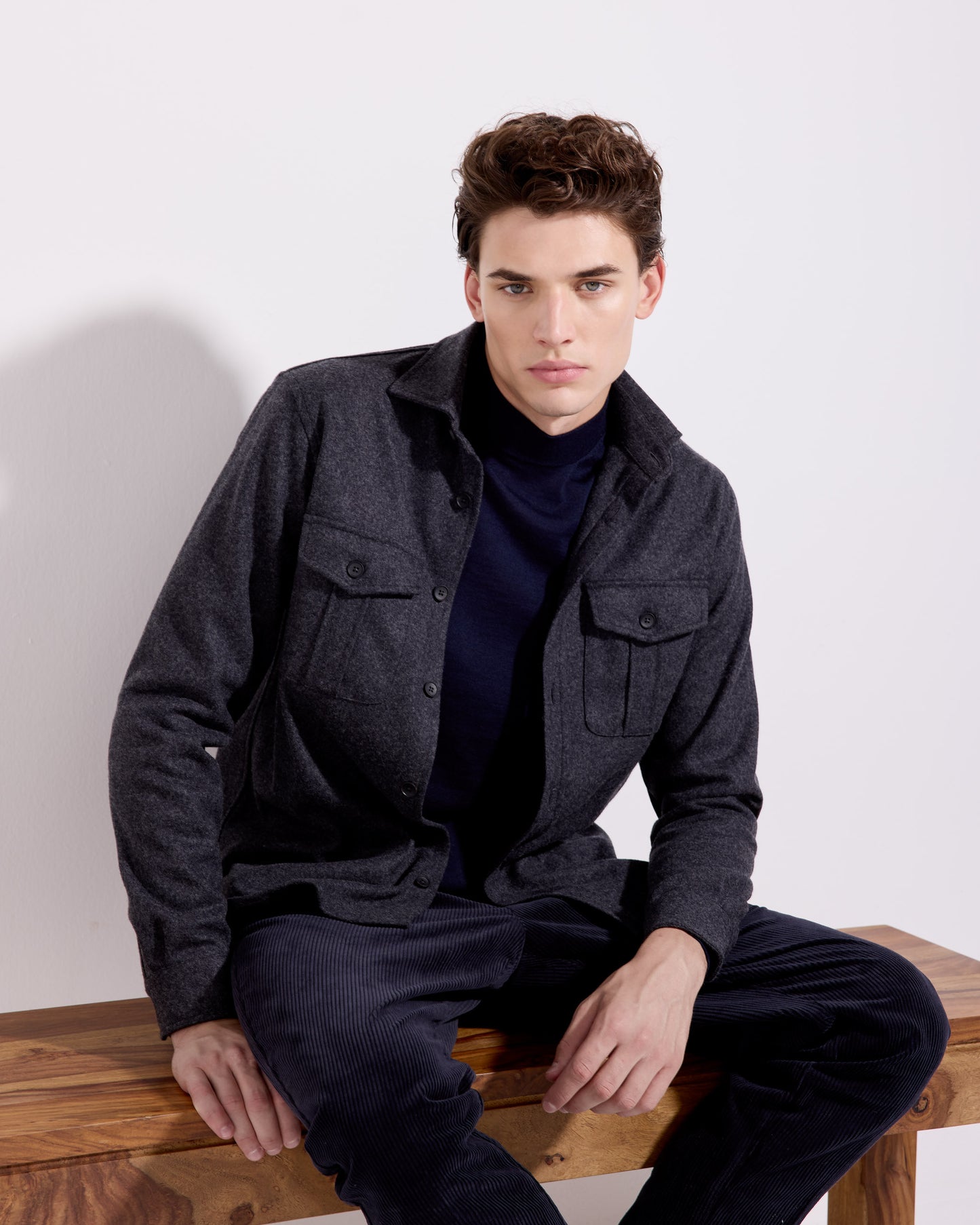 Overshirt in tessuto infeltrito lana cashmere antracite