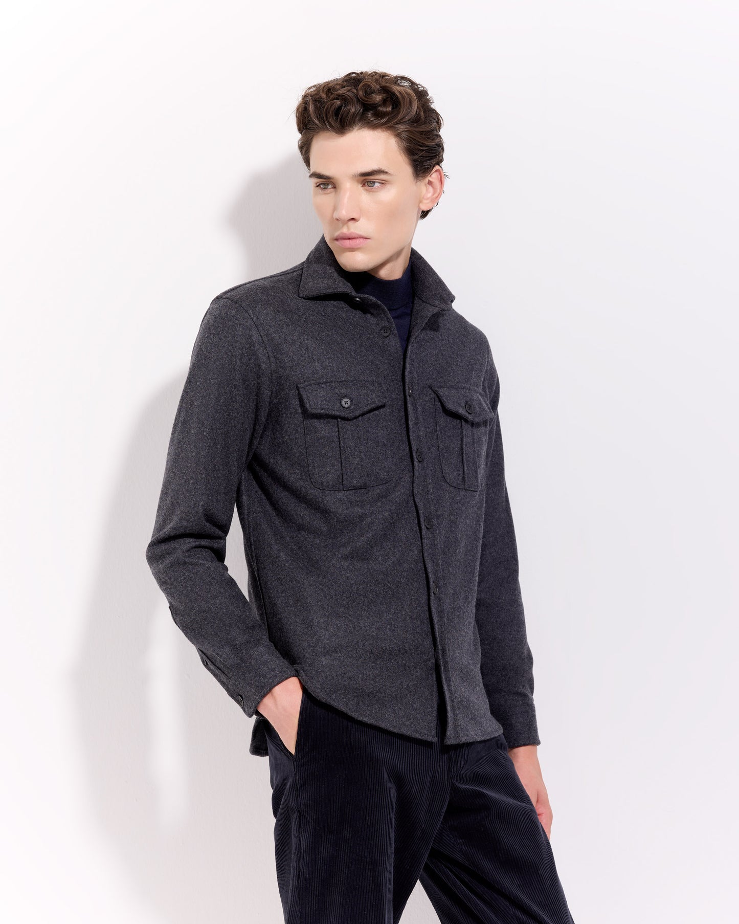 Overshirt in tessuto infeltrito lana cashmere antracite