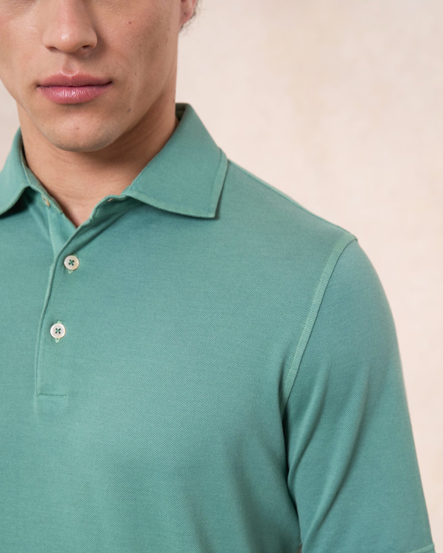 Polo verde aloe in cotone piqué a manica corta