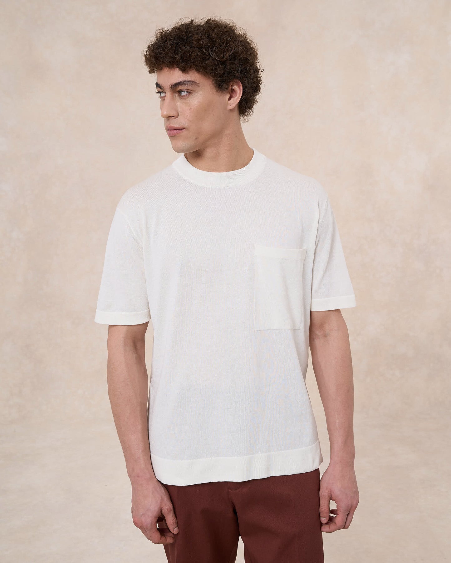 T-shirt bianco latte in cotone crepe con taschino
