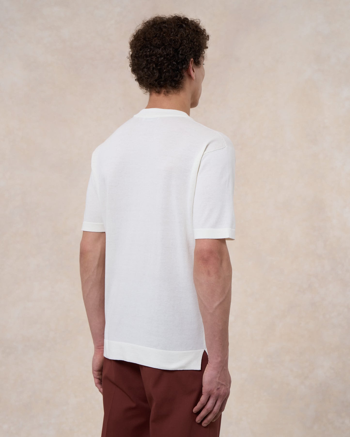 T-shirt bianco latte in cotone crepe con taschino