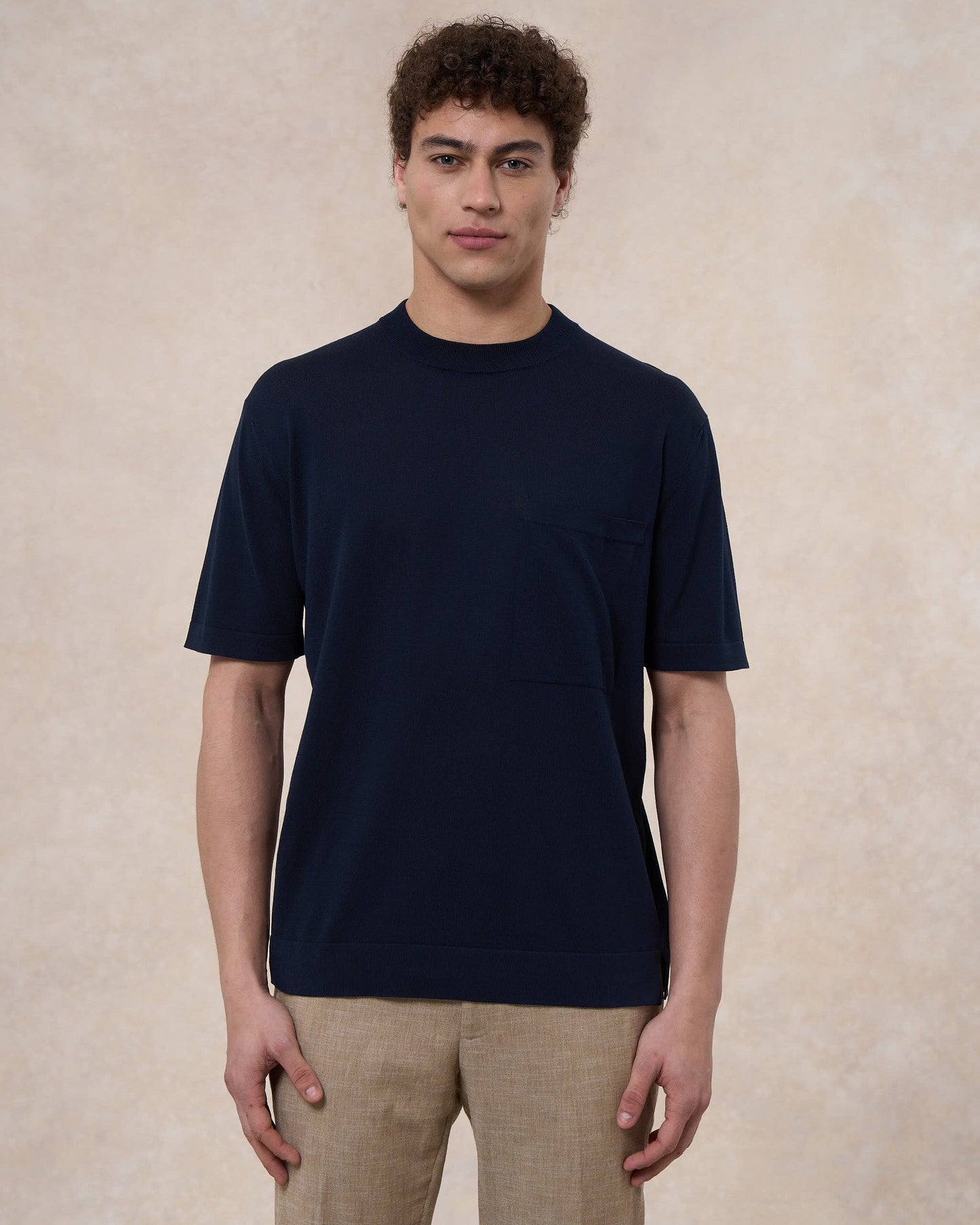 T-shirt blu navy in cotone crepe con taschino