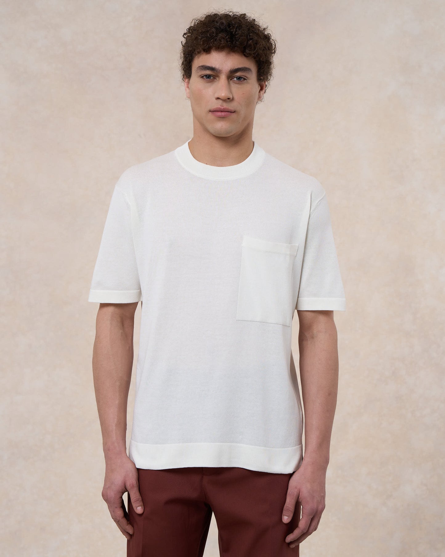 T-shirt bianco latte in cotone crepe con taschino