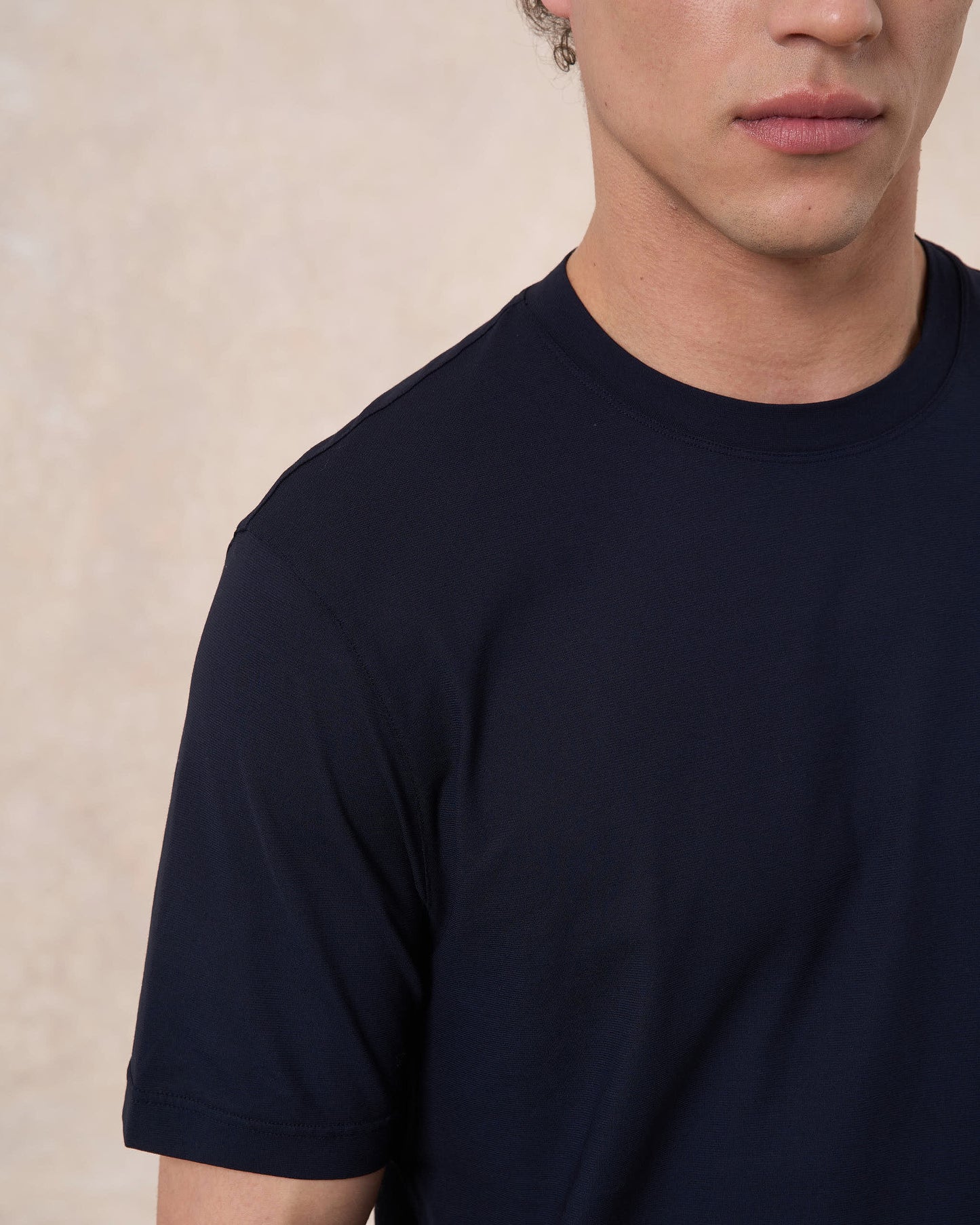 T-shirt blu navy in cotone crepe