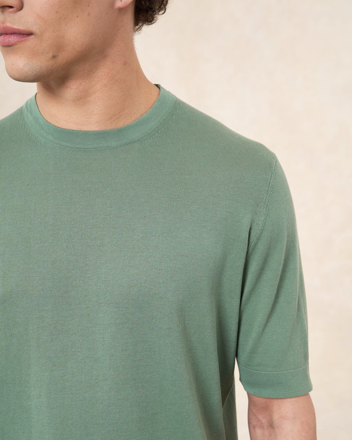 T-shirt verde salvia in cotone crepe slim fit