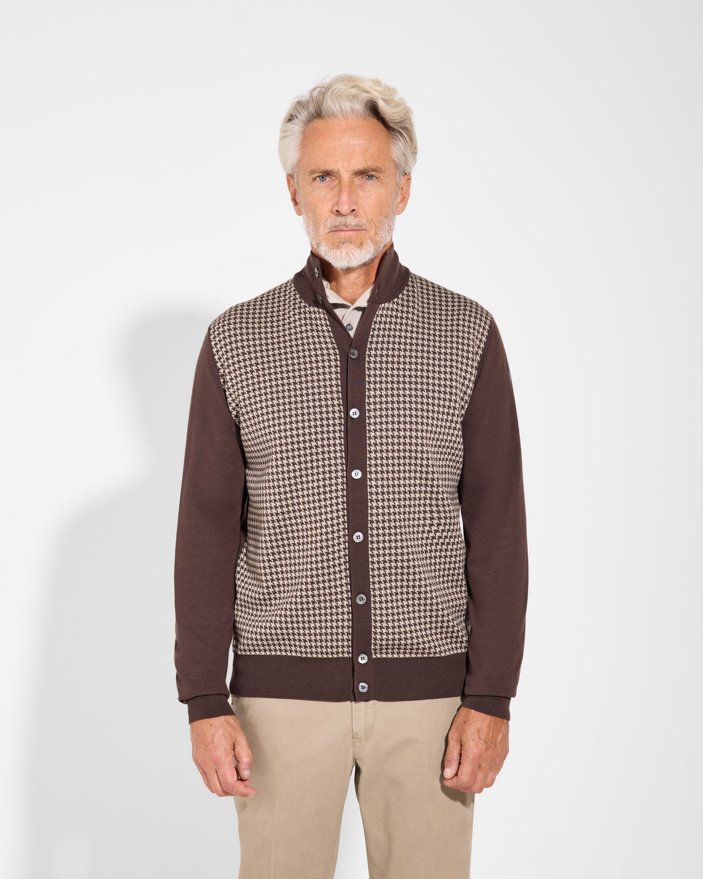 Cardigan con bottoni pied de poule