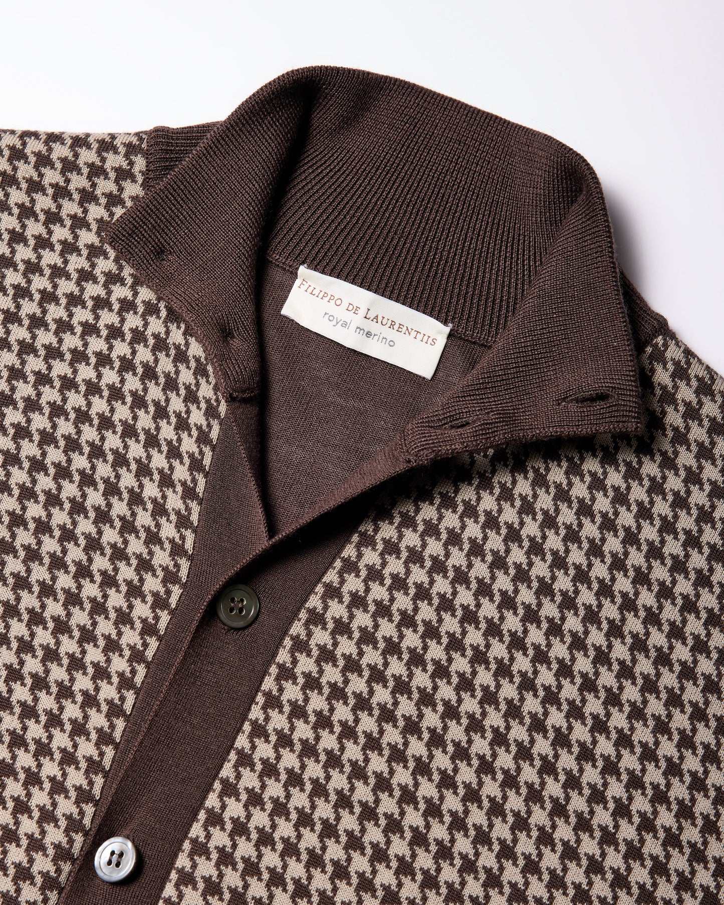 Cardigan con bottoni pied de poule