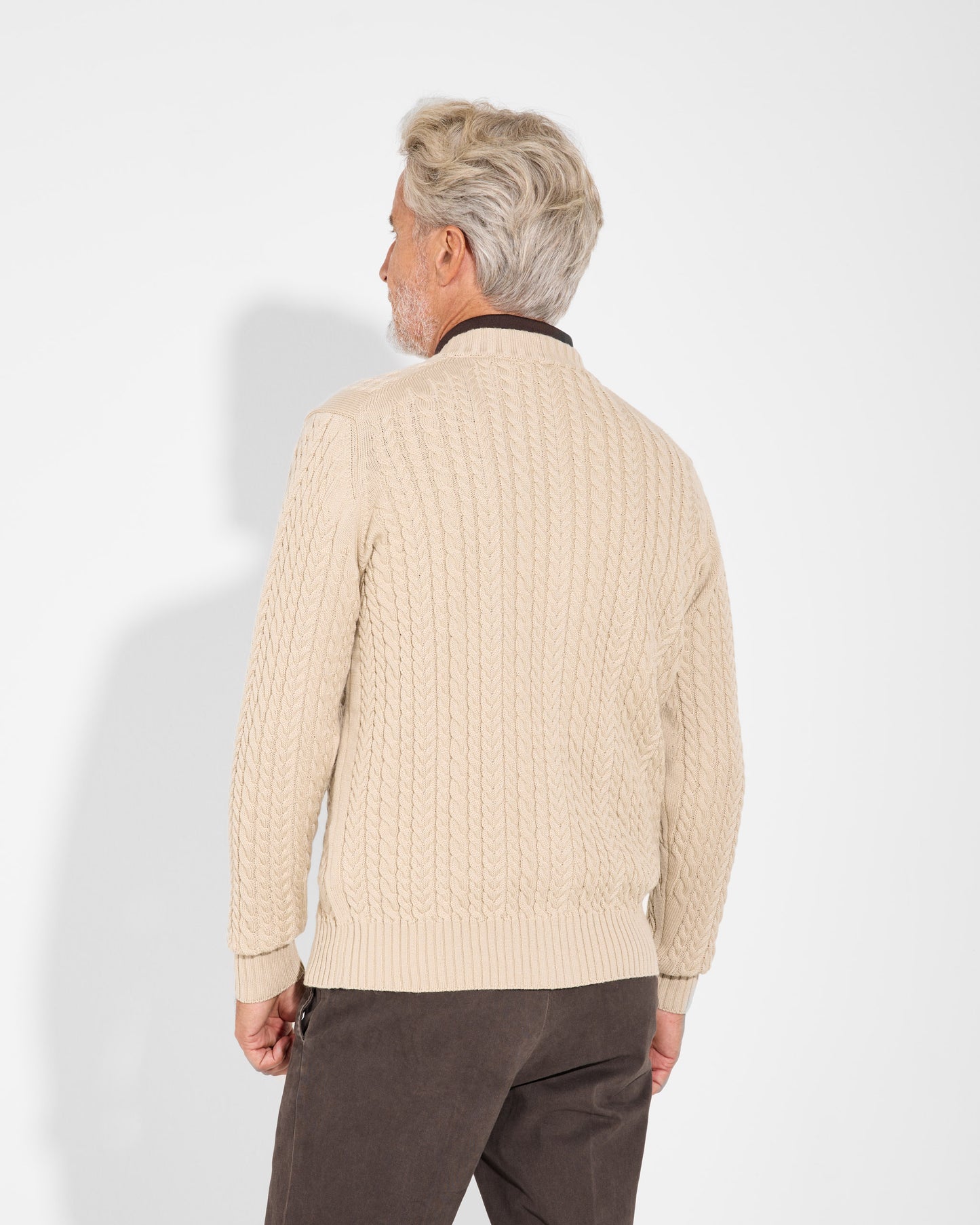Cardigan con bottoni trecce