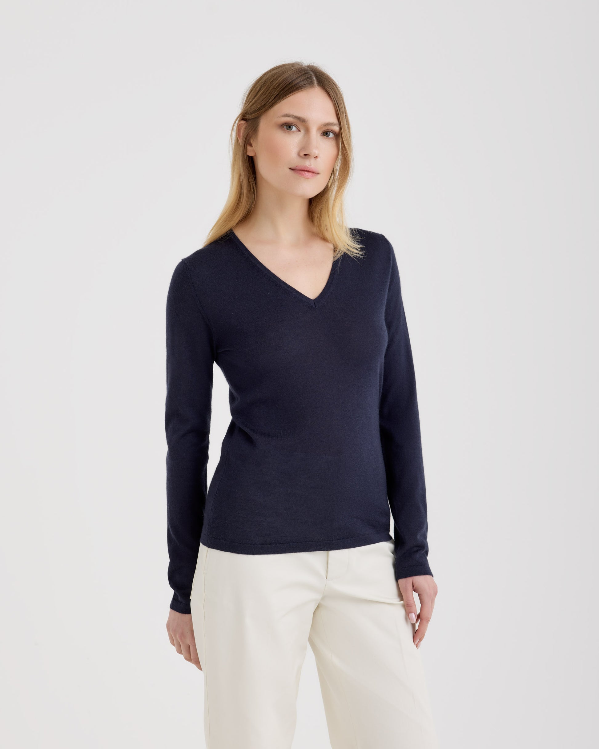 Scollo V Navy | Filippo De Laurentiis