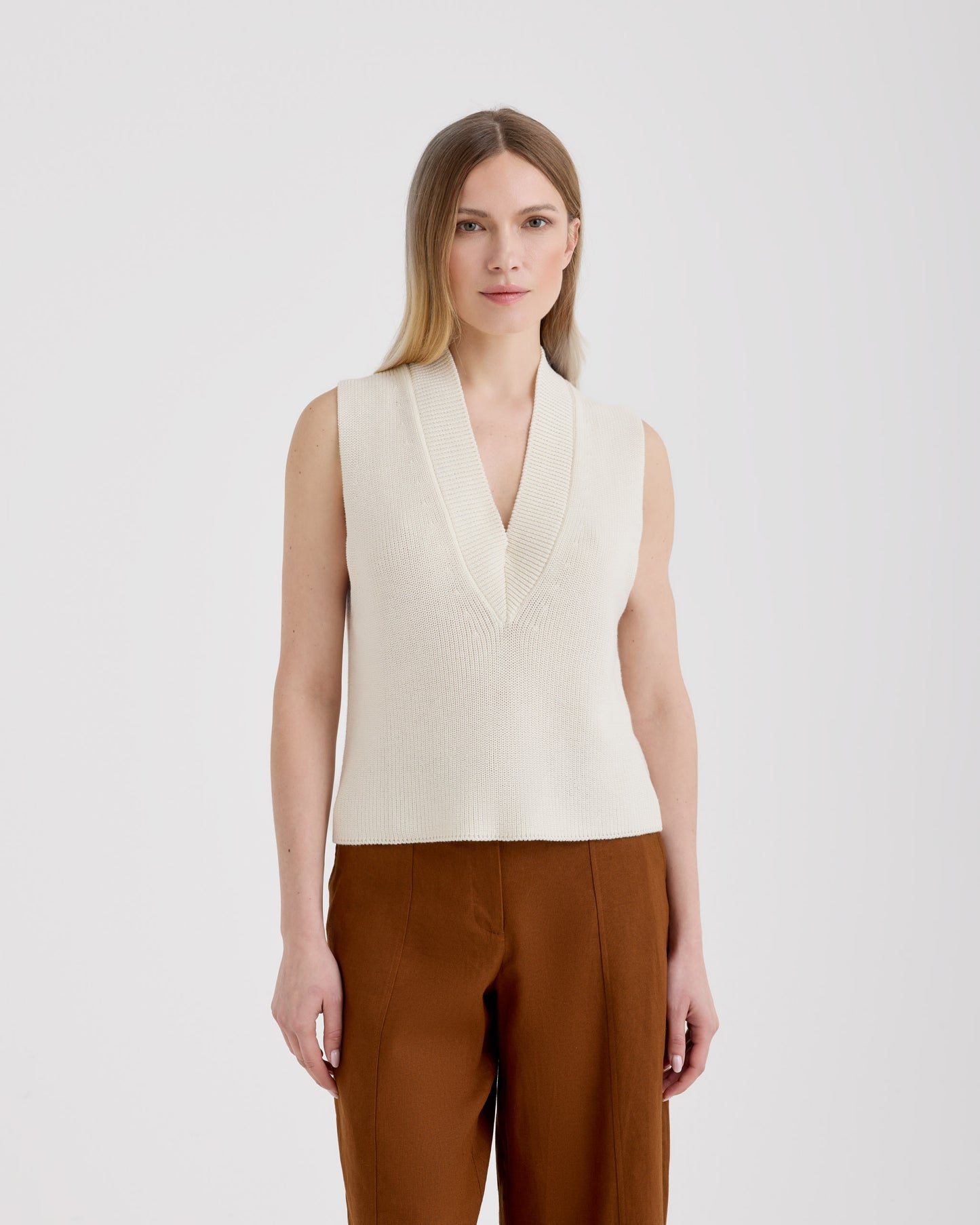 V-neck sweater |242179|
