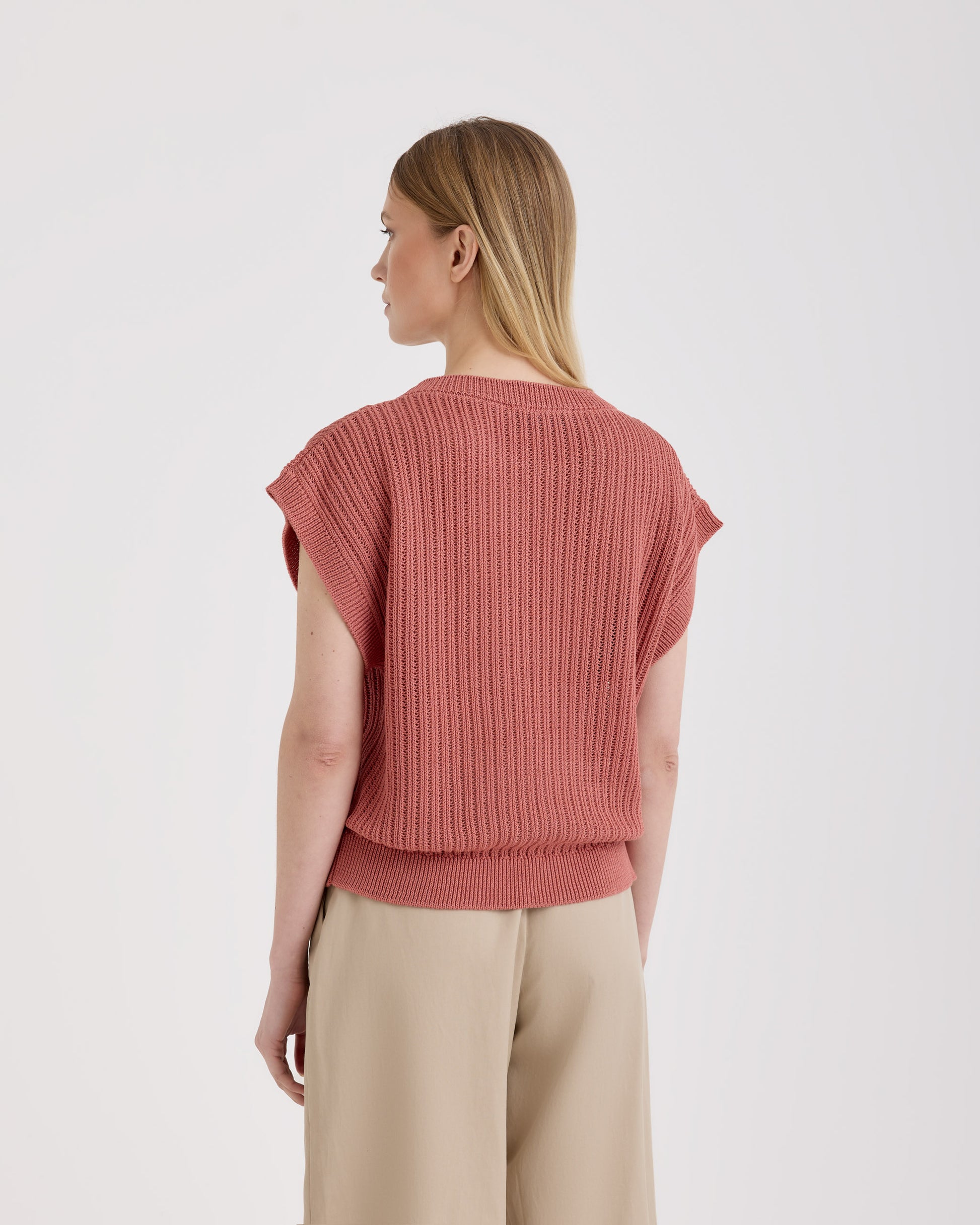 Sleevelees crewneck  PEACH | Filippo De Laurentiis
