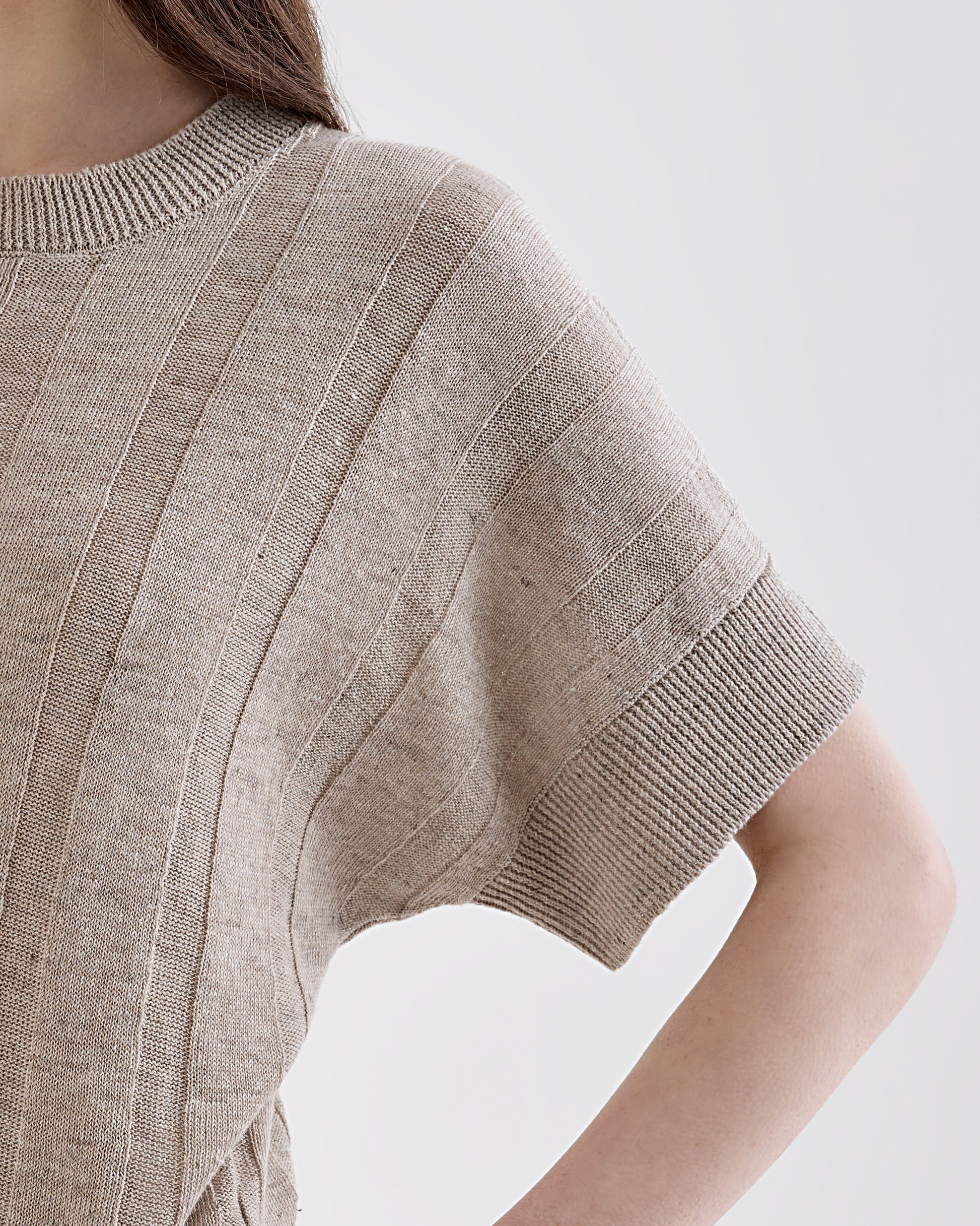 Sleevelees crewneck  LIGHT BEIGE | Filippo De Laurentiis
