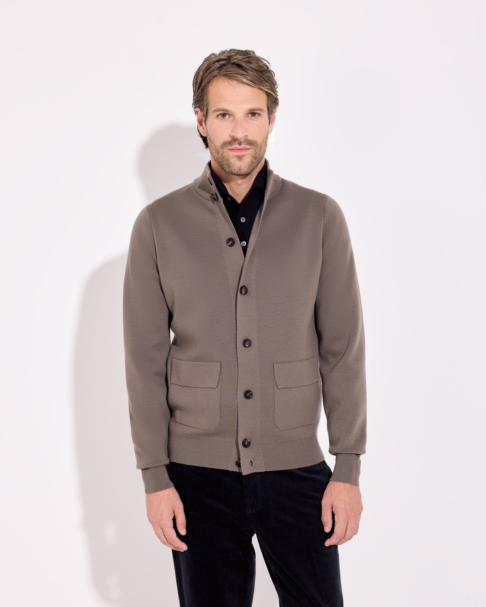 Cardigan con bottoni punto milano lana merino verde salvia