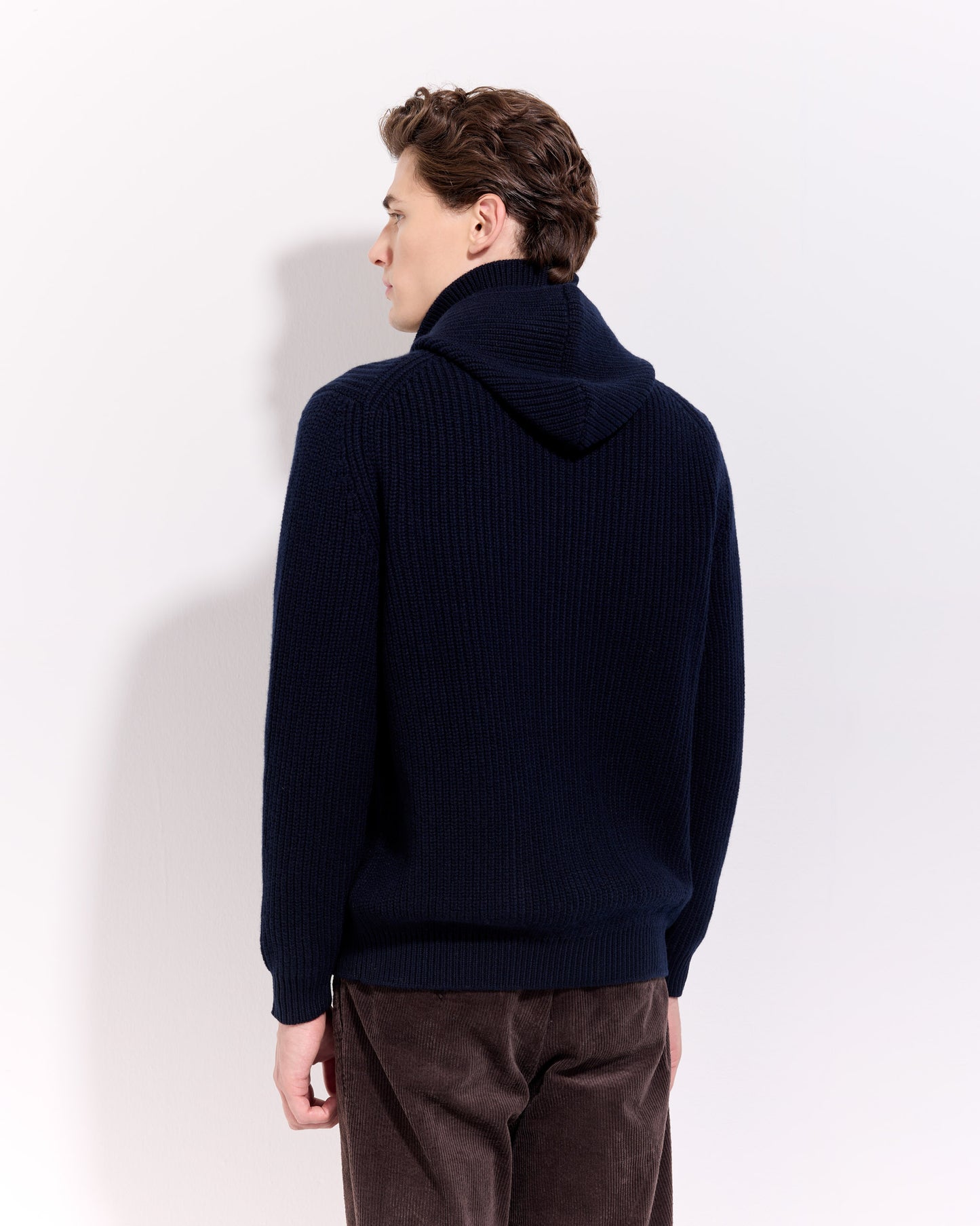 Cardigan con bottoni costa inglese lana cashmere blu oltremare
