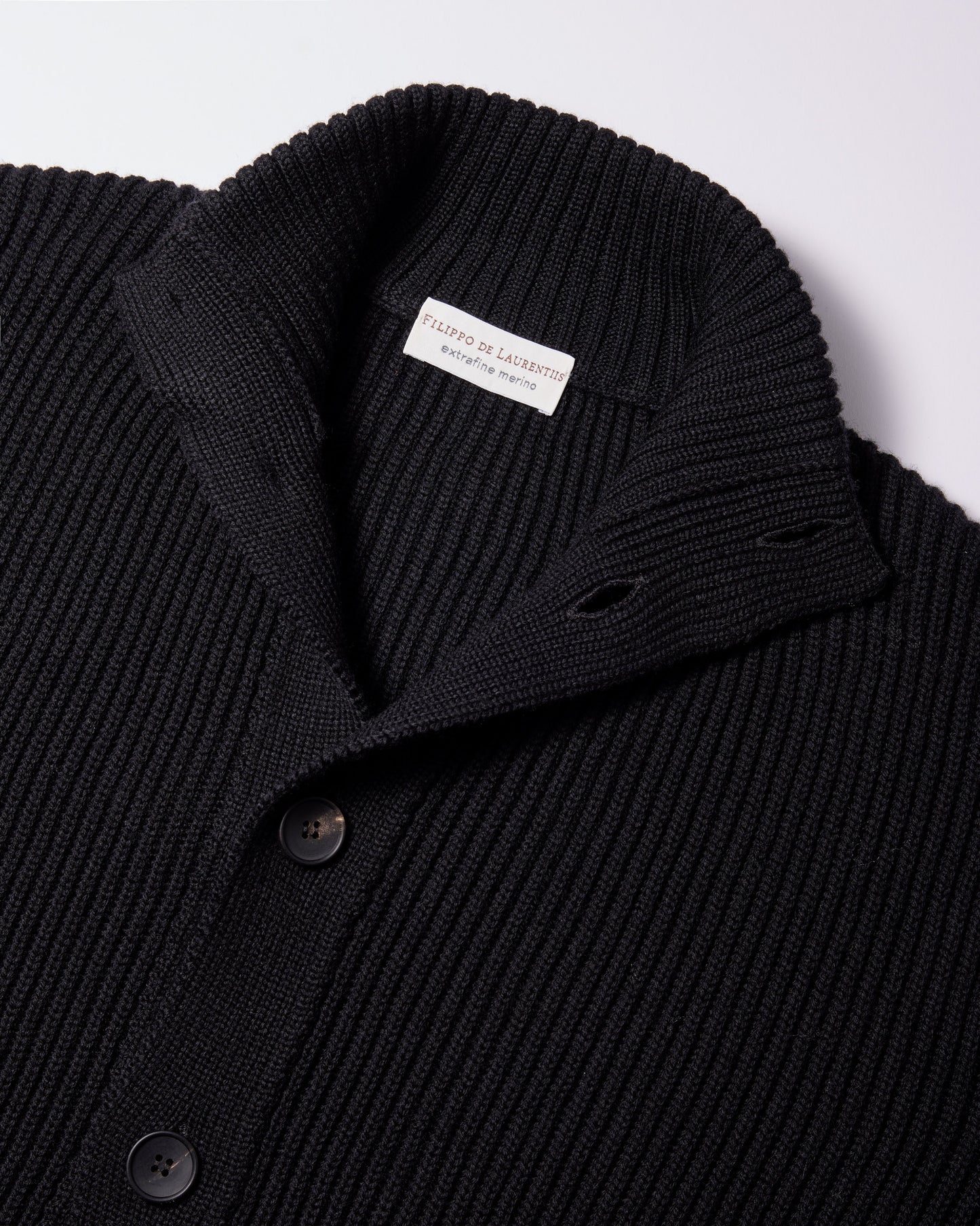 Cardigan con bottoni costa inglese lana merino nero 