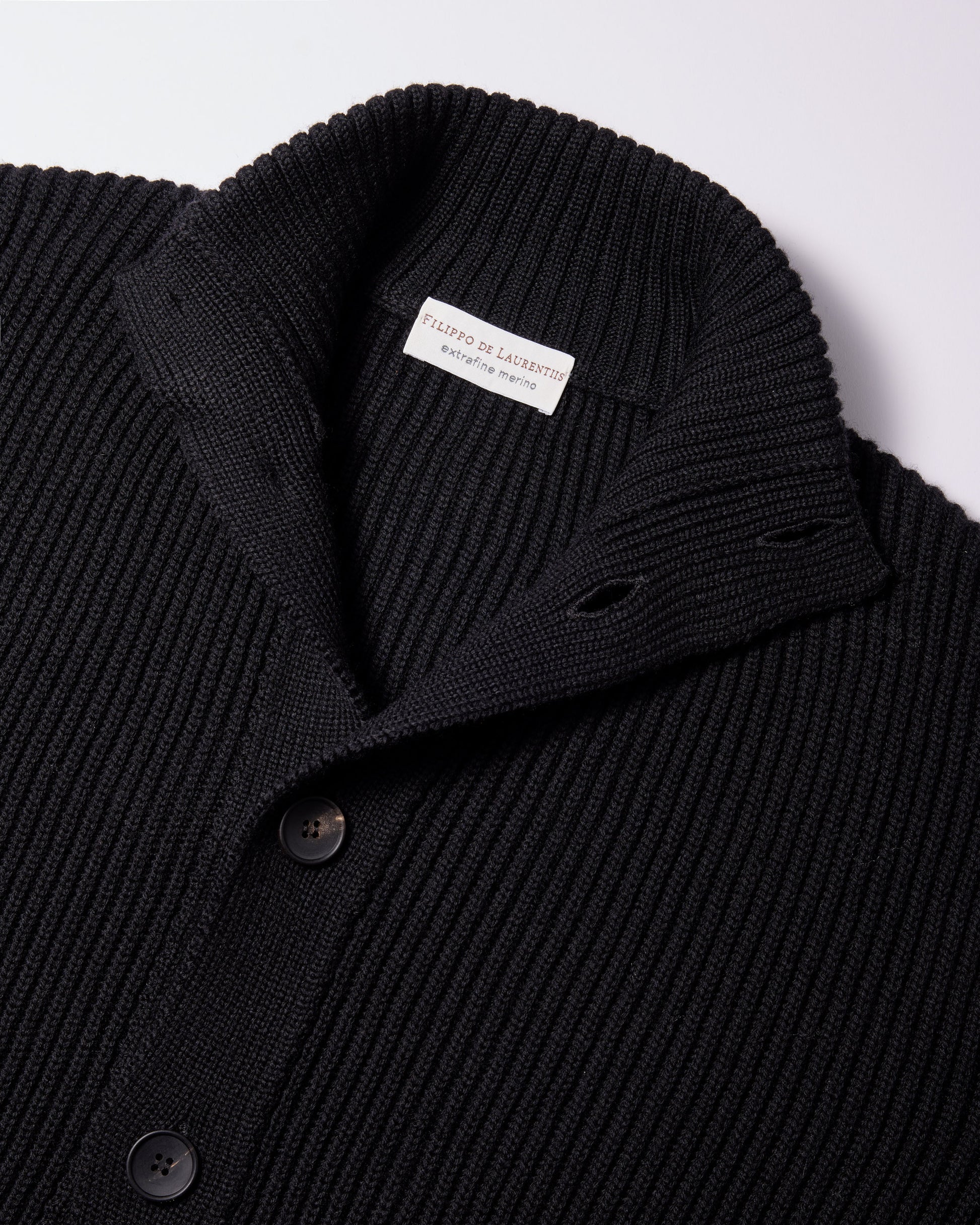 Cardigan con bottoni costa inglese lana merino nero 