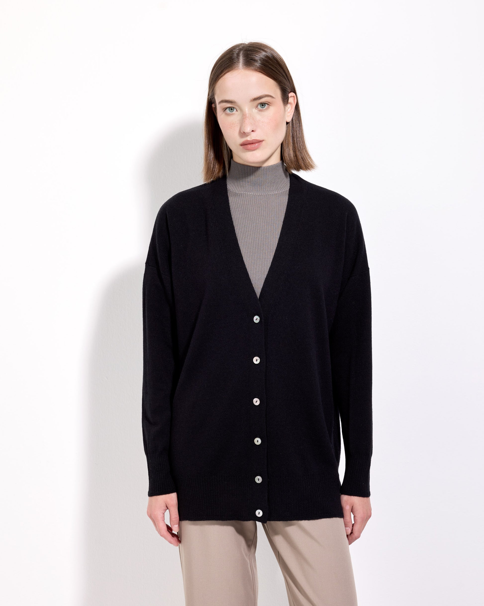 Cardigan con bottoni lana seta cashmere nero 
