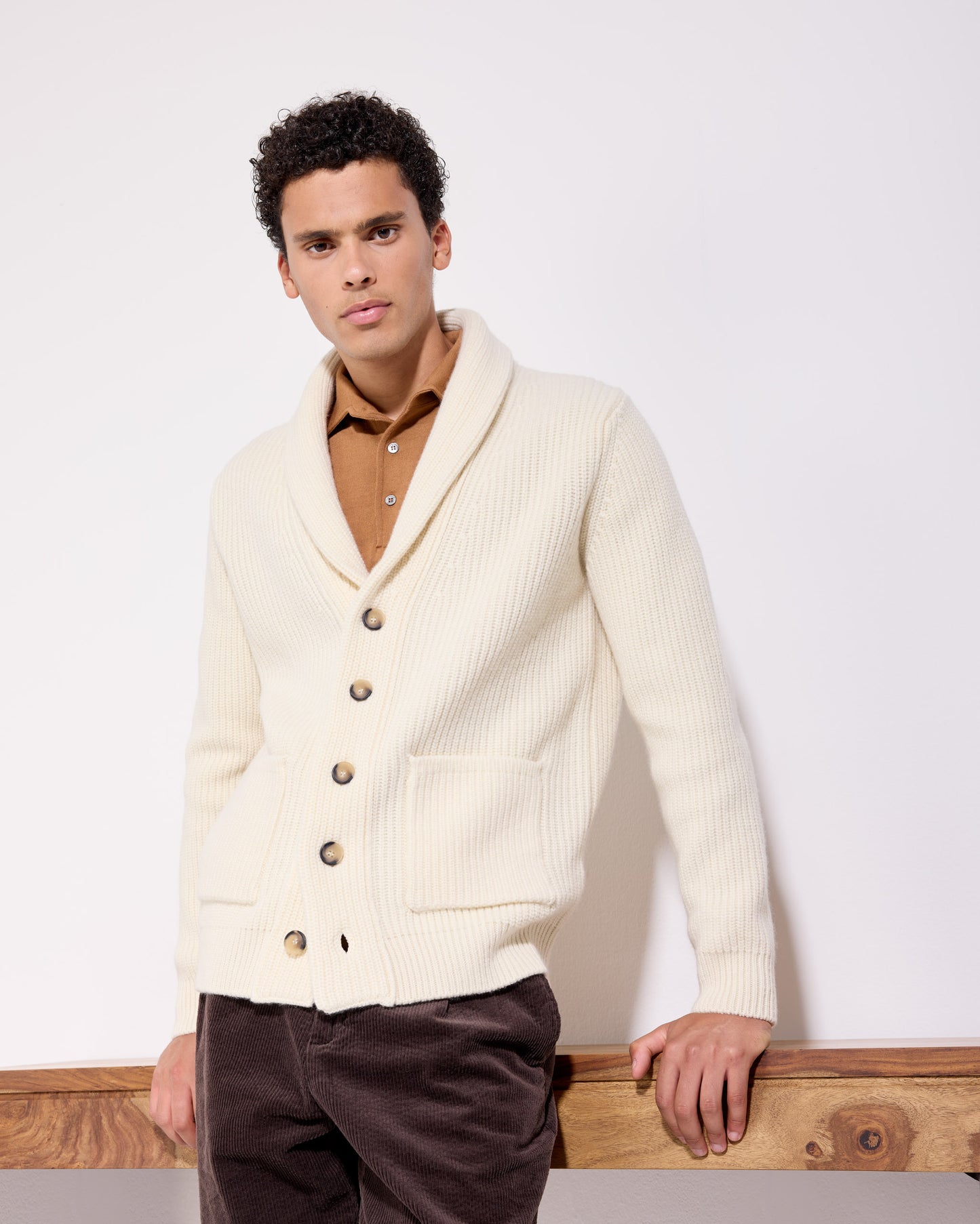 Cardigan sciallato costa inglese lana cashmere bianco latte