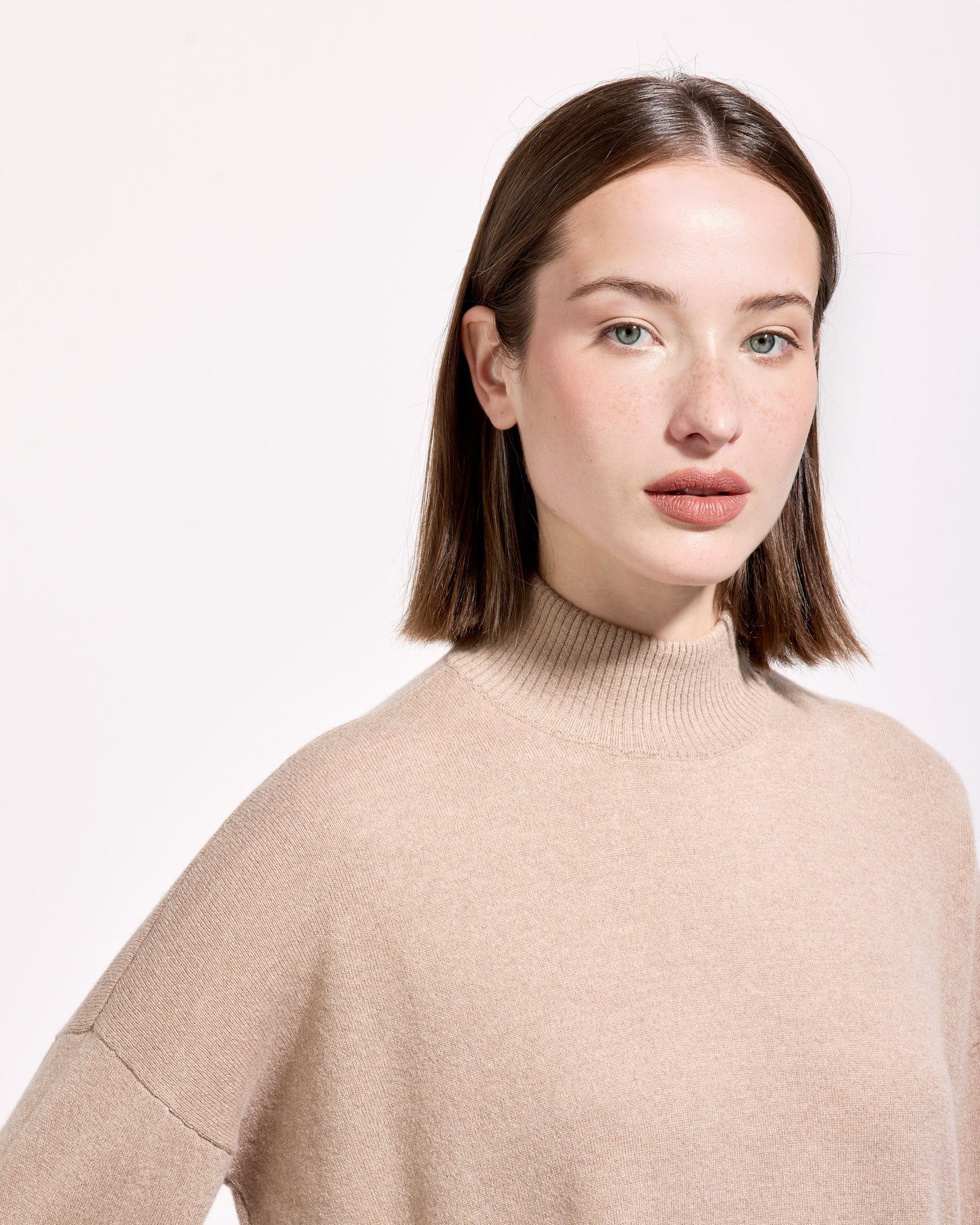 Dolcevita lana seta cashmere sabbia