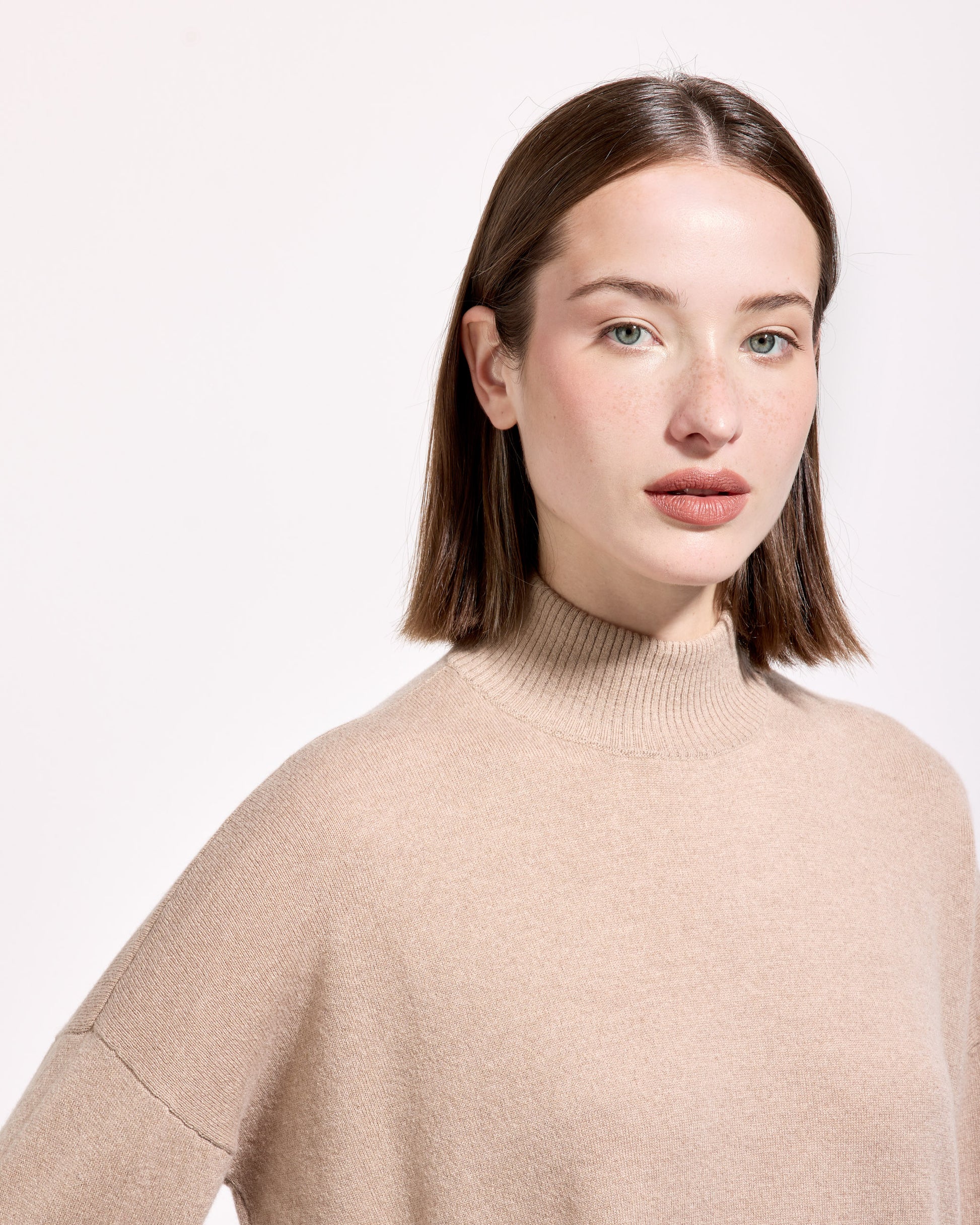 Dolcevita lana seta cashmere sabbia