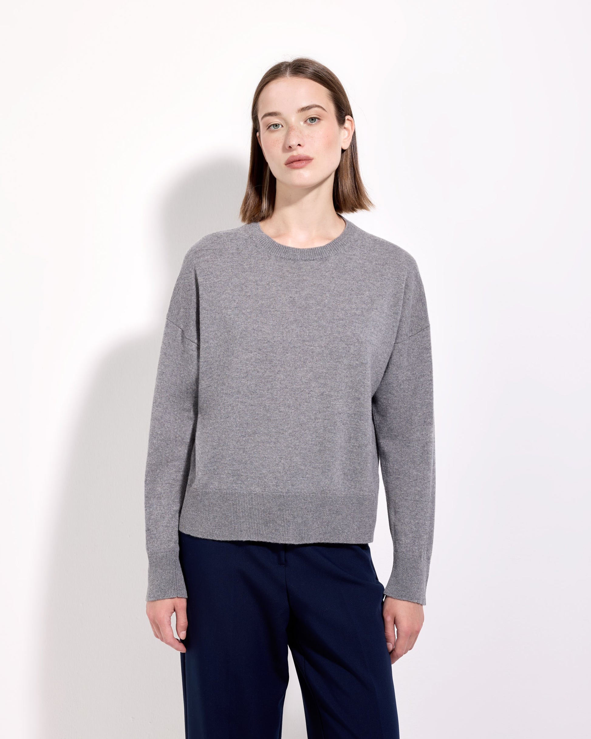 Girocollo lana seta cashmere grigio pietra