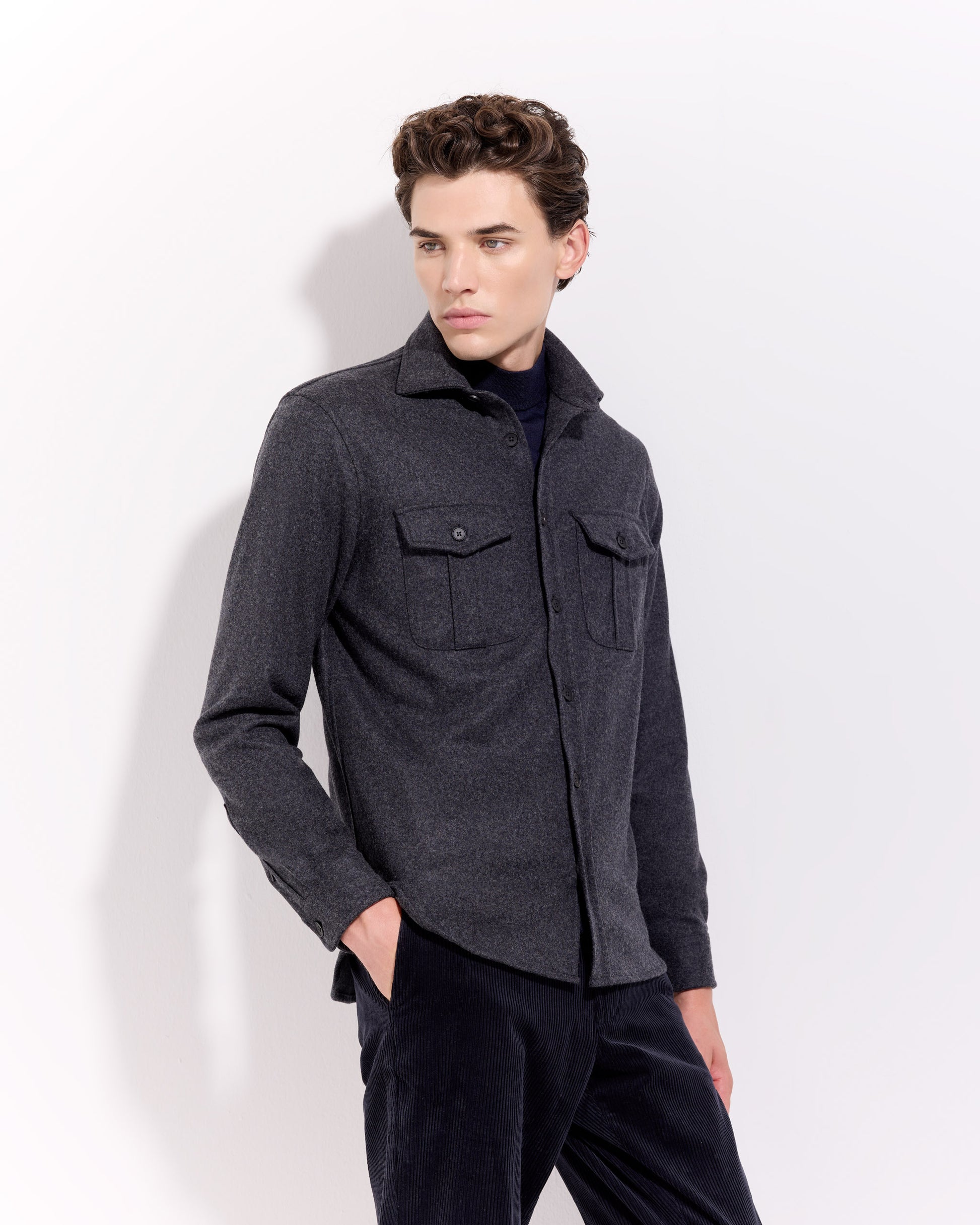 Overshirt in tessuto infeltrito lana cashmere antracite