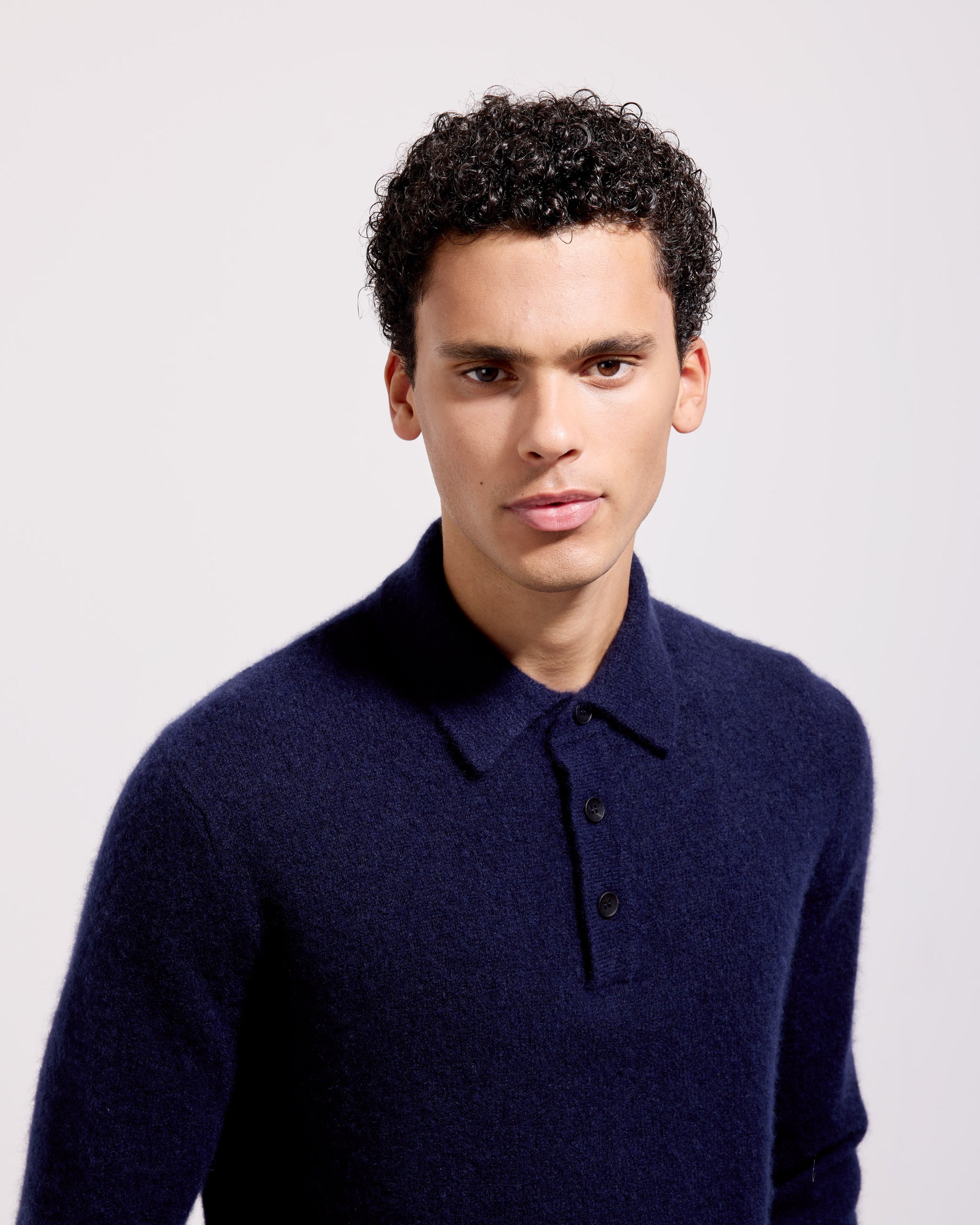 Maglia a polo garzata cashmere seta indaco