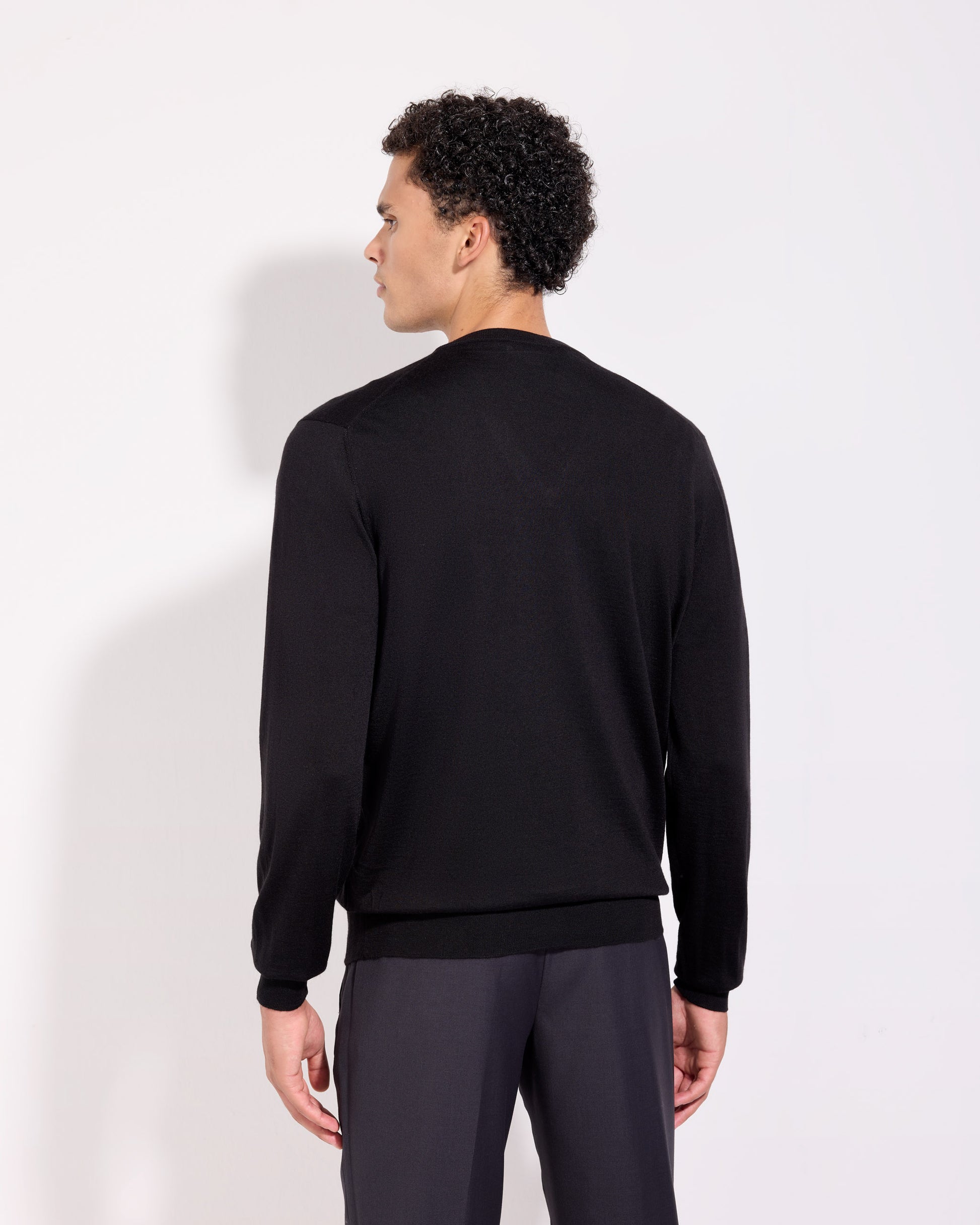 Scollo v lana seta cashmere nero
